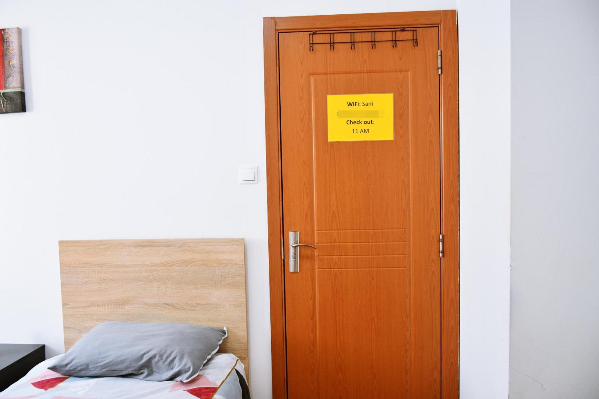 Guest House Sani Скопье Экстерьер фото